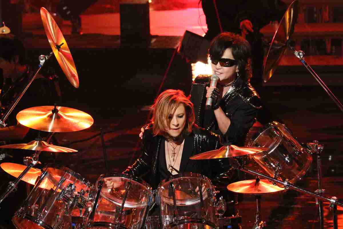 YOSHIKI「X JAPANの新曲リリース」を会見数日前にメールでメンバーに報告　ボーカルがToshlではない可能性も