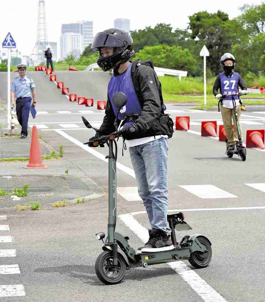 電動キックスケーター、７月から自転車並みのルールに緩和…普及加速の一方で事故懸念も