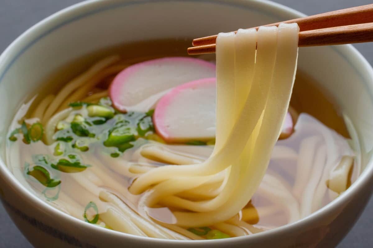 うどんの本場は「香川です」に「大阪やろ！」「なめんなよ」　明石家さんま主張でネット論争