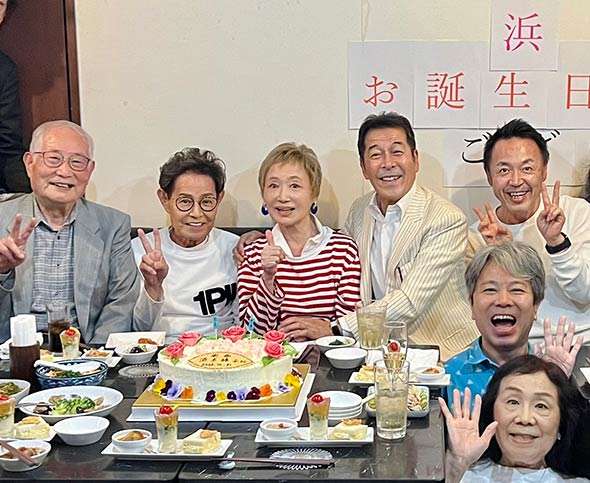 米寿迎えた俳優・浜木綿子さん、約6年ぶりに公に姿を公開　「皆で一緒にもう一度、小さな舞台でもやりたいな」