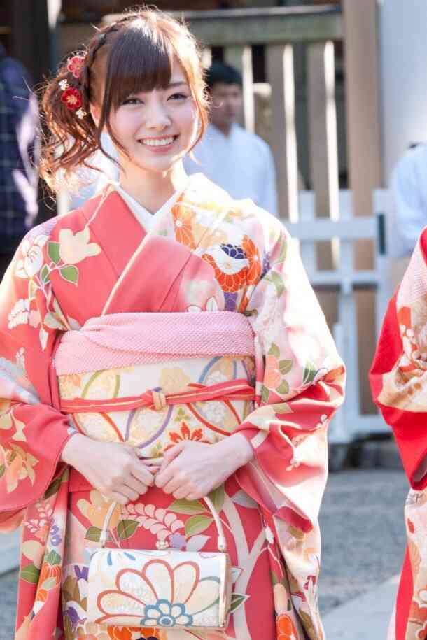 芸能人の成人式の画像を貼るトピ