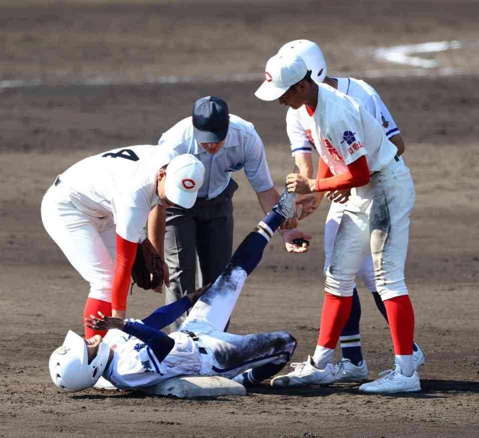 しゃく熱の甲子園　日中の試合で足つる選手が続出　兵庫県内は熱中症警戒アラート