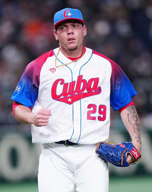 【中日】ロドリゲスの亡命可能性高まる「予定の便で来日しなかった。電話に出ない」加藤球団代表