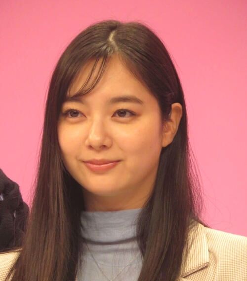 新川優愛、バーミヤンでの出来事告白「涙が出そうになりました」　反響続々