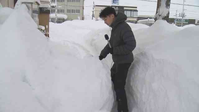 青森市で40年ぶりに1月の積雪が140cm超　除雪中の死亡事故や交通の大幅な乱れなども　今夜から29日にかけて大雪