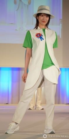 『大阪・関西万博』スタッフ公式ユニフォーム初お披露目 桐山漣&NMB48らが着用