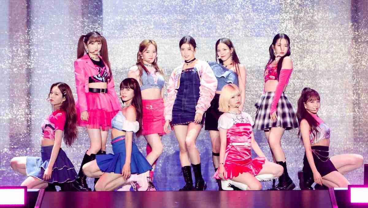 NiziU、初の2大ドームツアーが決定　リーダーMAKO「こんなに早くドームでできるとは」