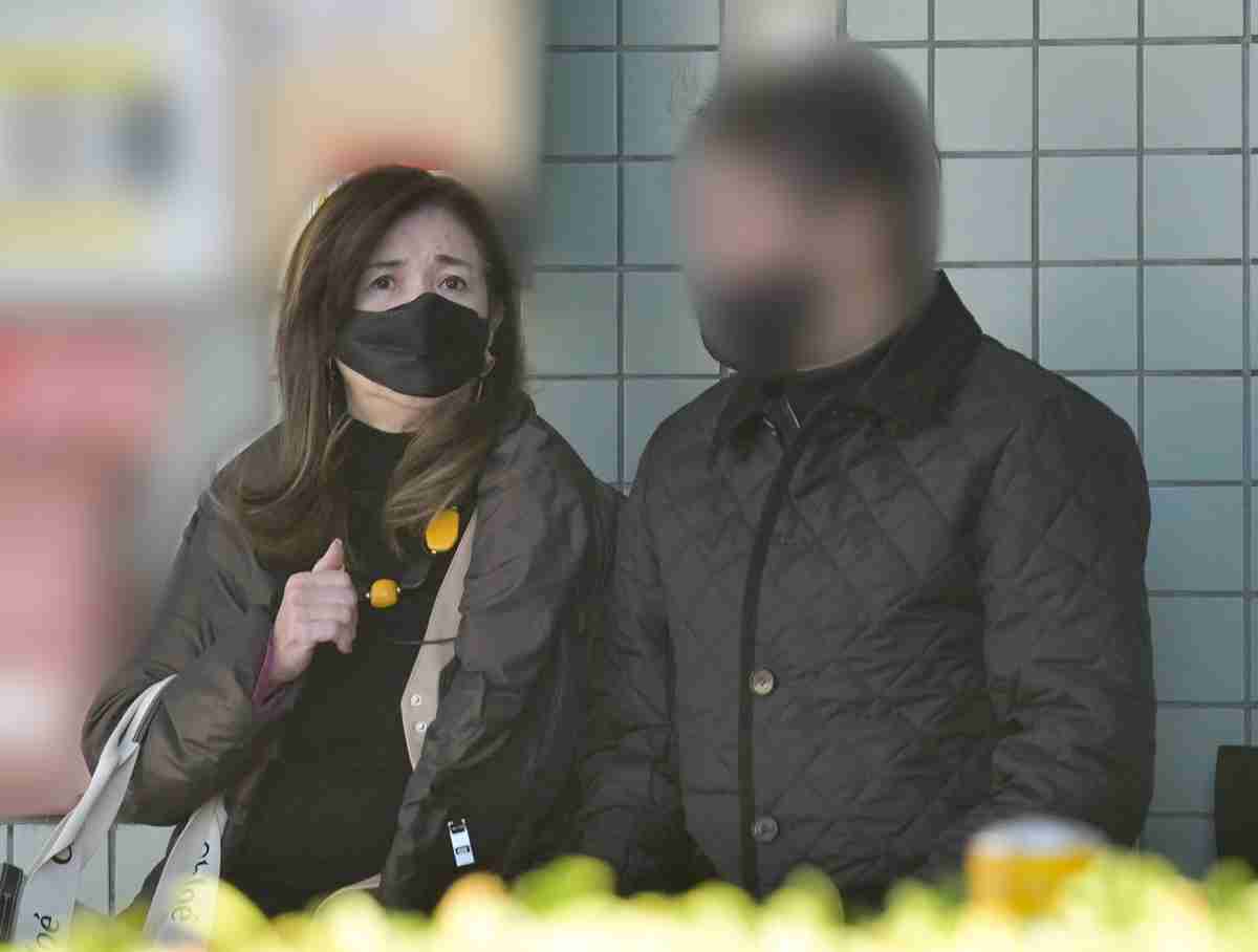 往年の清純派女優71才が年下ファンと不倫　「妻からの内容証明を破いて返送」泥沼略奪劇