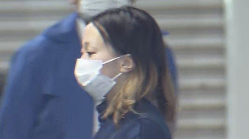 3歳娘をひもで縛りつけて半日以上放置　22歳の母親逮捕「ウィンタースポーツに出かけていた」