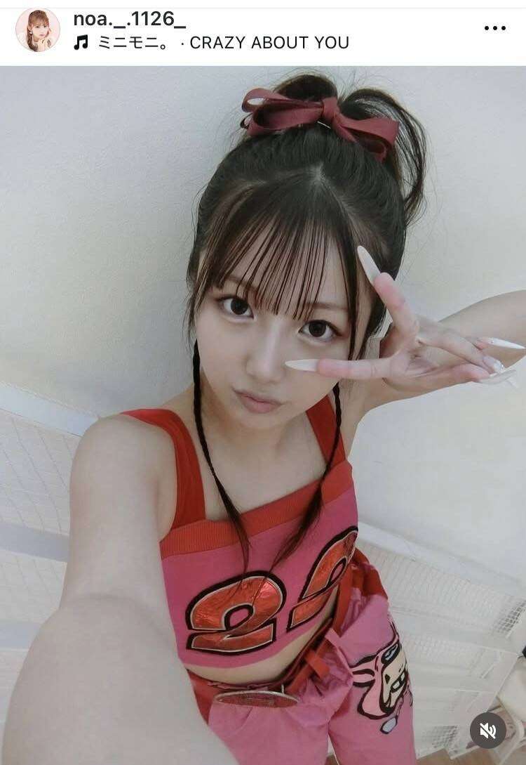 辻希美の長女・希空「ミニモニ。」当時の衣装借りてピース！「ままに昔のメイクと髪型してもらった」