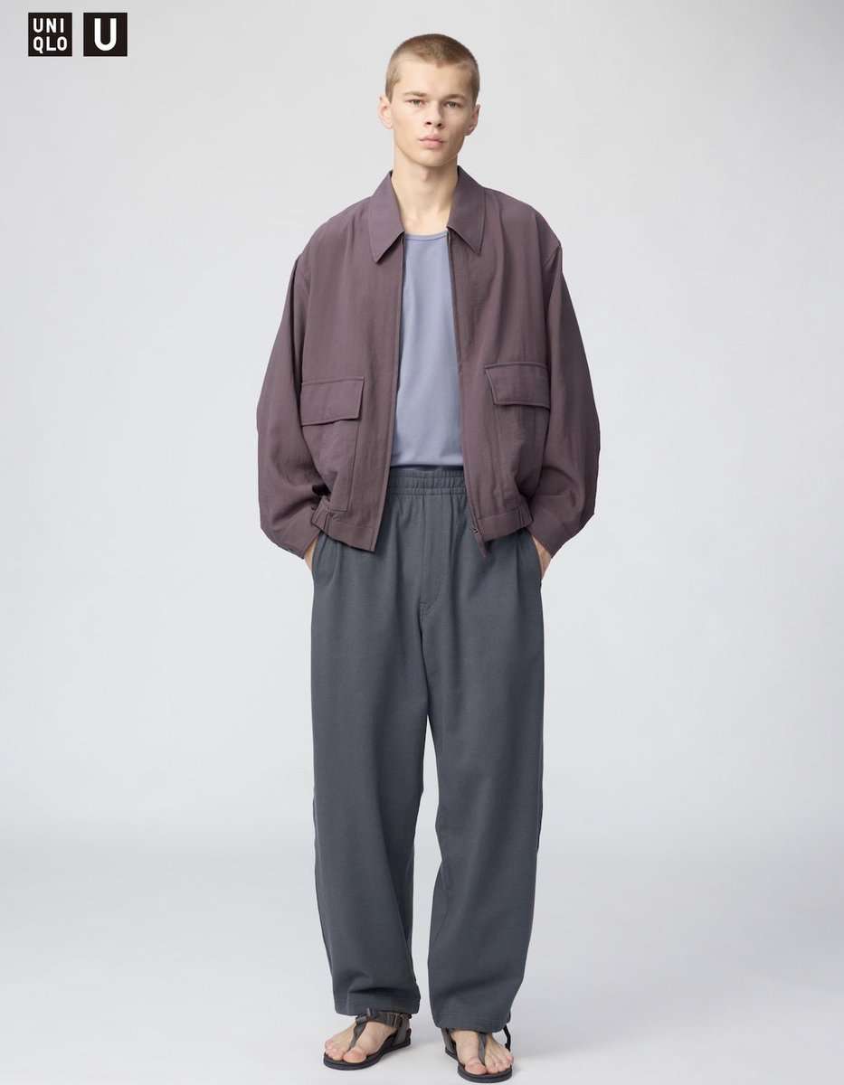 今期のユニクロの最高難度コーデ…木を見て森を見ずならぬ、森を見て木を見ず。モデル見て服を見ず→顔を隠してみるとその意味がわかる