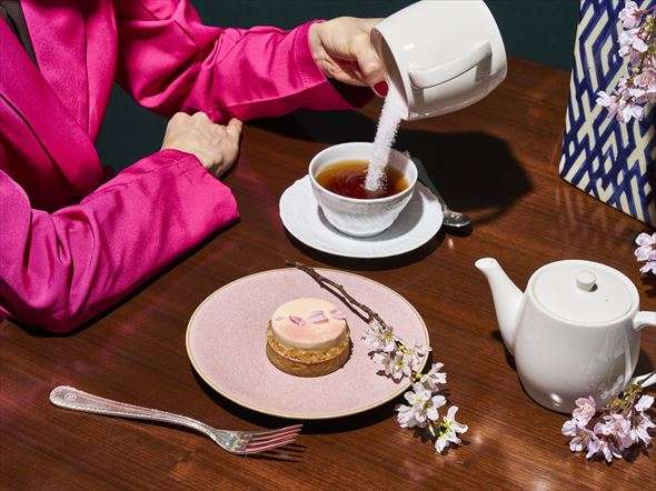 これは二度見する　高級ホテルのスイーツ写真が大胆すぎる　AI生成かと疑う声も……ホテル「AI生成画像ではございません」