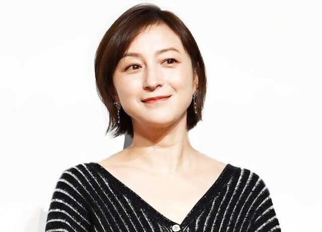 広末涼子　執筆活動の開始を報告　「かまってさん」に邪魔されると訴えも