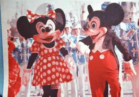 結婚式でドレスコードの指定はアリですか？