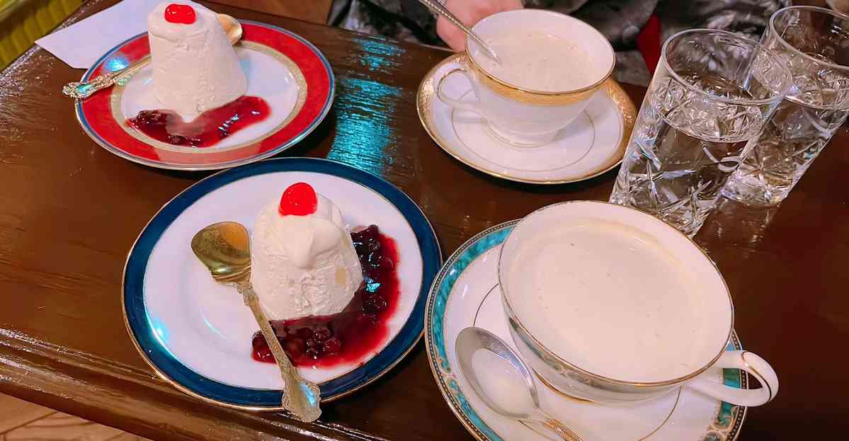 京都の老舗喫茶が「ひどい接客」と話題に→元常連によると接客が悪くなる「明確な発動条件」があった→彼らは「確変入り」と呼んでいたらしい