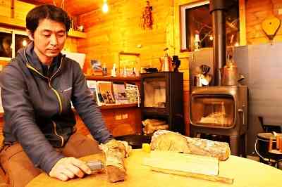 人気の「まきストーブ」、近所から出る臭いがつらい　「この時季になると憂鬱に…」　髪や服について、洗濯物も干せない　自治体に苦情も…解決策は