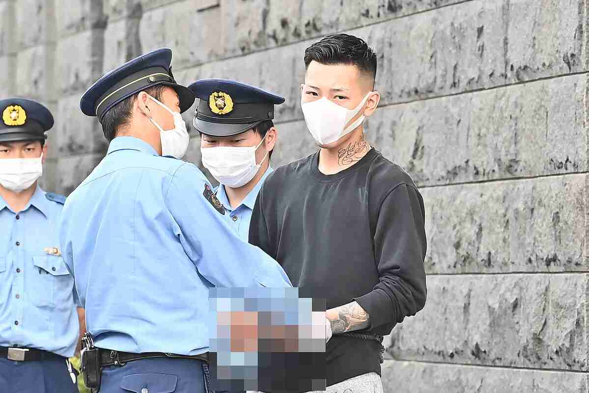 同棲女性を20分間殴り続け…首や両腕にタトゥーの男「犯行から２週間近く放置し死亡」戦慄の素顔写真