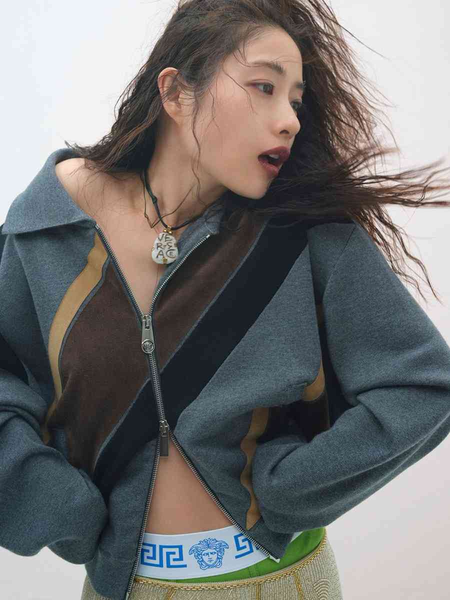 石原さとみ　トータル「200万円以上」の高額コーデ披露…産後とは思えぬ“腹チラ”に「色気全開」絶賛の声