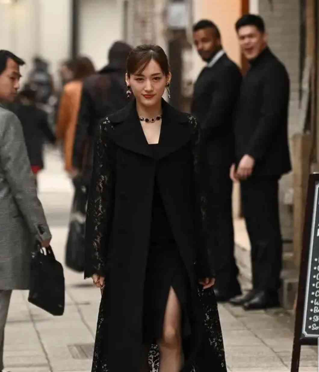 振り返るくらいの美人、イケメン見たことありますか？