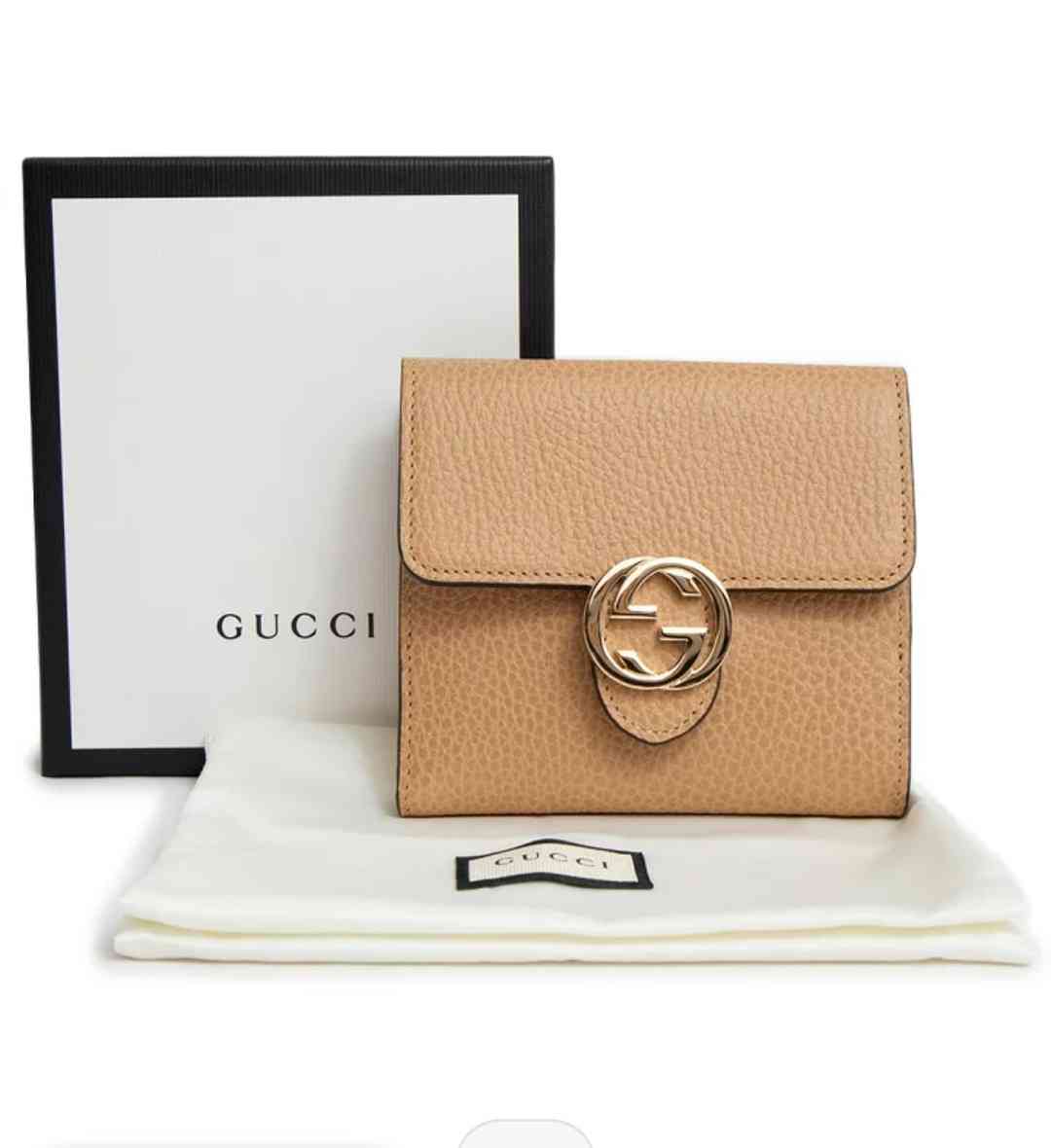 ミニ財布に替えた人