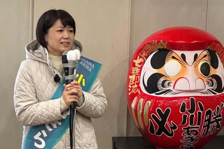 最後まで泣かずにがんばった　“ホテル密会”小川晶前前橋市長が出陣式で見せた「アイドル的人気」と「田久保眞紀氏との違い」「ダブルスコアで勝つ」の予想も