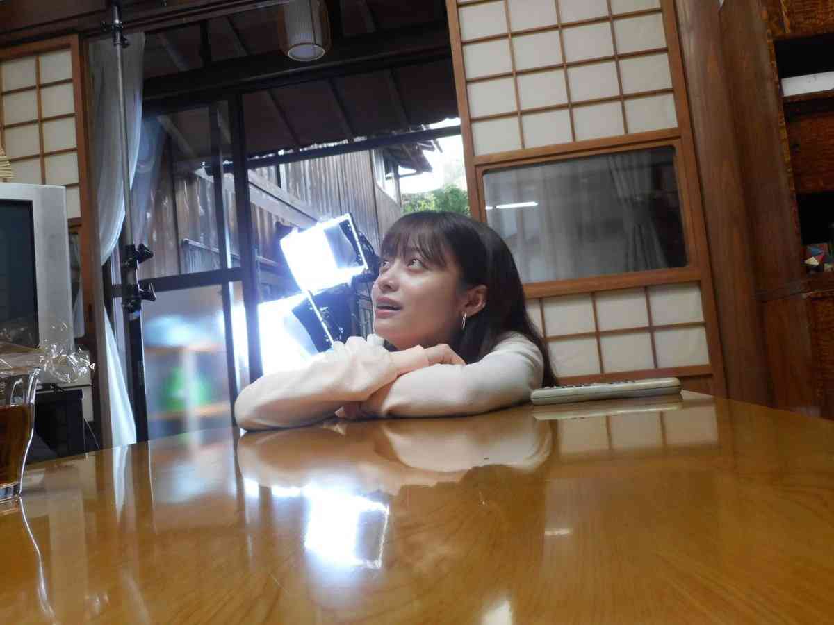 橋本環奈「昔からクマがやばいって言われる」　最近の生活習慣明かす「朝まで飲むことなんてないし」