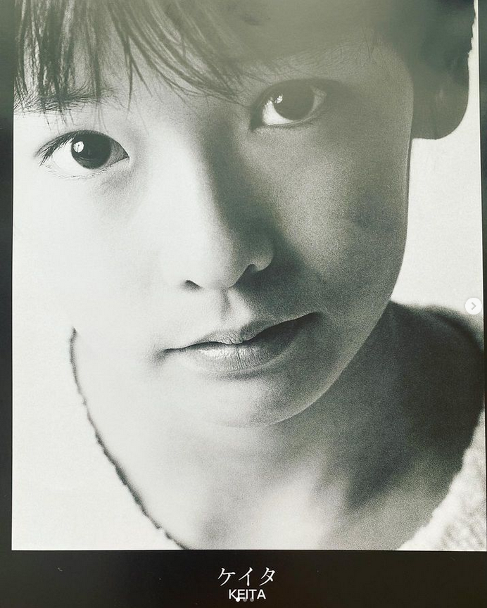 あややの夫・橘慶太、少年期の写真公開に「可愛いすぎんか」「美青年」「こりゃモテますわ」