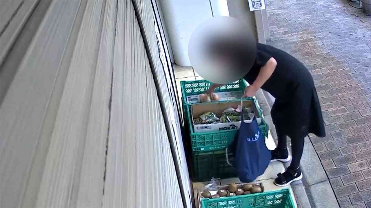 無人販売所で“野菜ドロボー” 自転車カゴやマイバッグに次々と…財布を開けて“払ったフリ” 店主「死活問題」