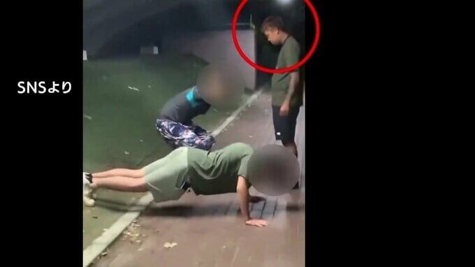 SNSへの拡散動画で発覚　知人男性を蹴り上げ、顔などを何度も踏みつけるようすも…苫小牧の31歳男逮捕