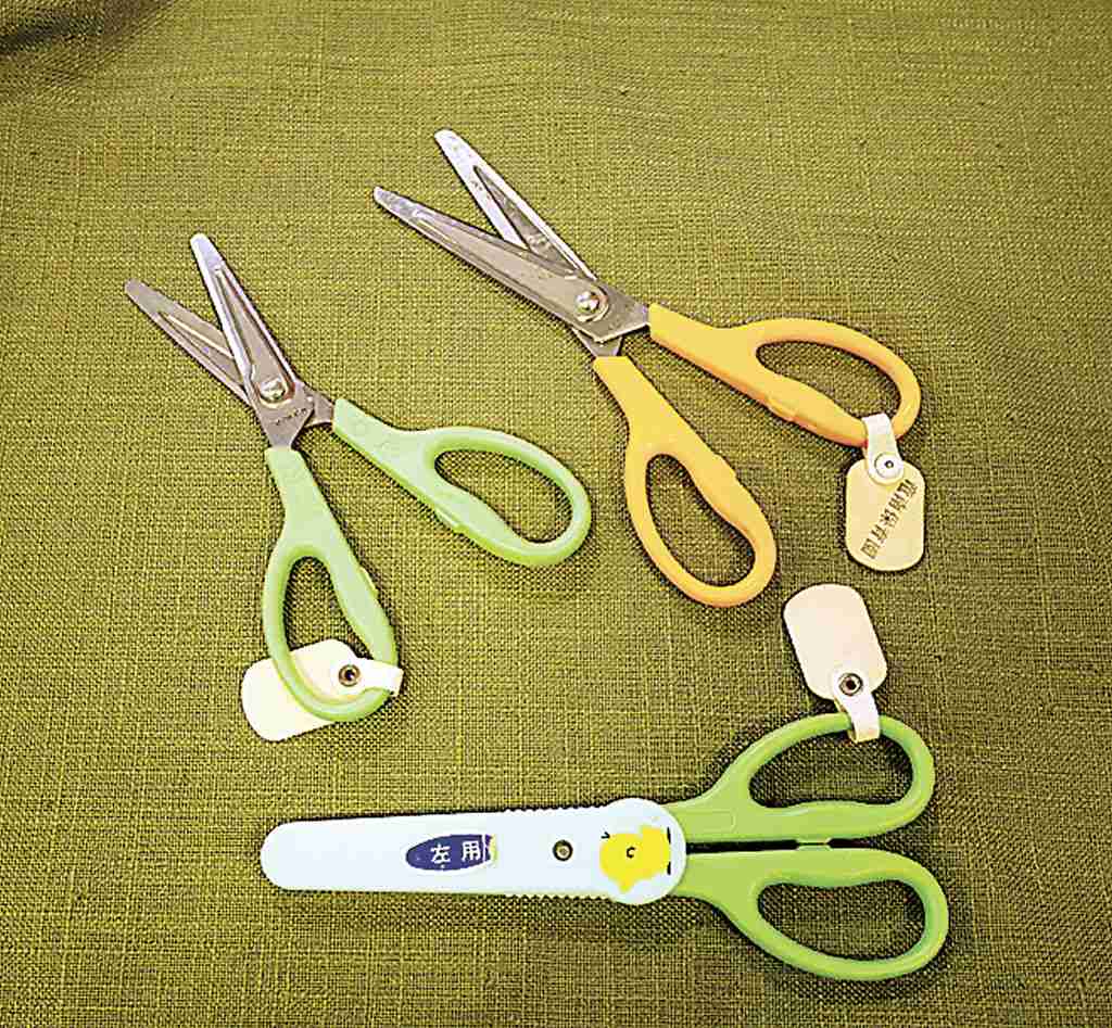 左利きにも優しい社会へ　誰もが暮らしやすい生活は