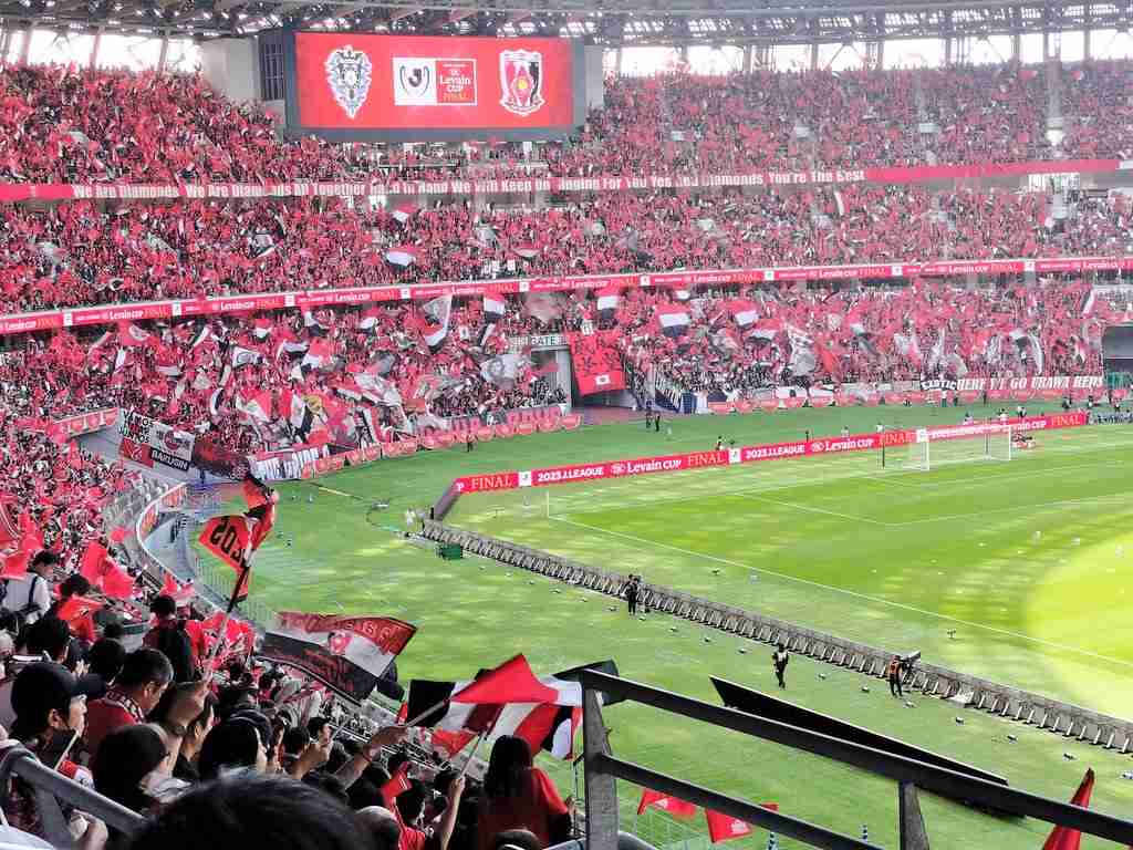 【サッカー】ルヴァン杯決勝で浦和サポーターによる相手選手紹介へのブーイングが物議「印象悪くなる」