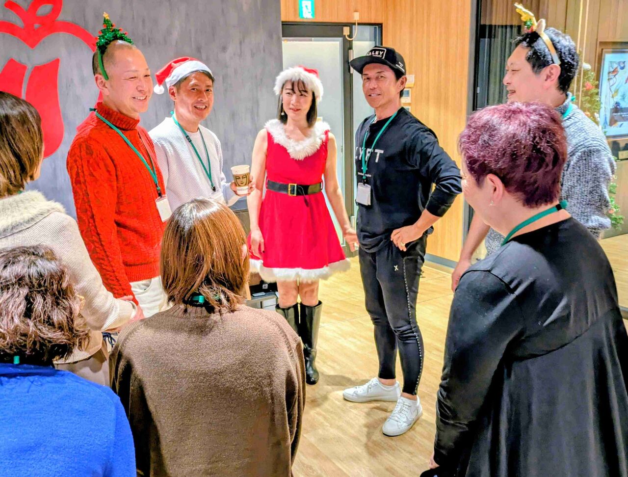 中高年婚活マッチングアプリ　同年代の安心感、オフ会で探った本音は？　近ごろ都に流行るもの