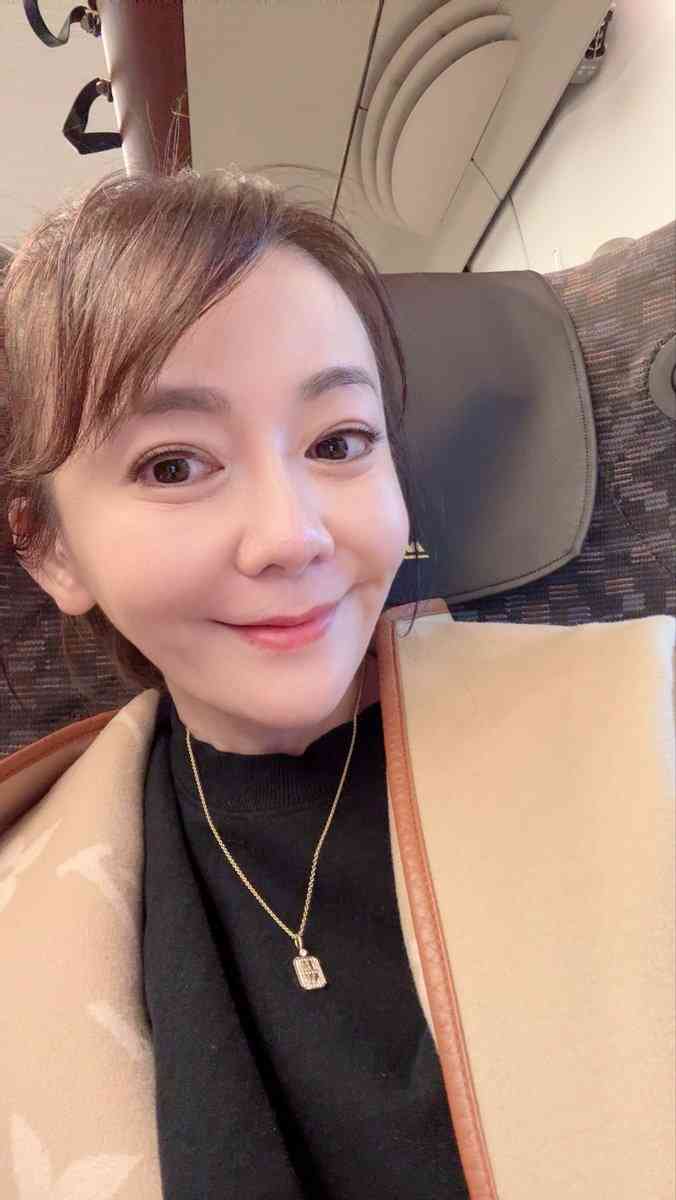 激ヤセぶりに心配の声も…30kg減で話題の華原朋美にネット驚き「痩せ過ぎじゃ…」「体調はどうなん？」