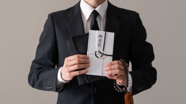 よくあること？香典袋を開けたら中身なし　「ほとんどが黒」と確信する葬儀社勤務の男性