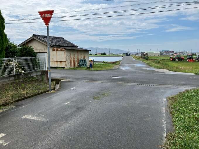登校中の男子高校生が意識不明の重体　自転車と軽乗用車が衝突　脳挫傷や背骨折る　運転の女性「飛び出してくるとは想定していなかった」兵庫・南あわじ市