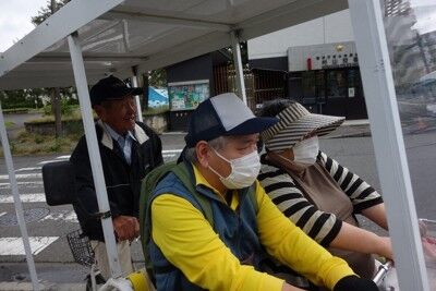 限界集落になった東京の団地　自転車で住人の送迎を続けるのは84歳