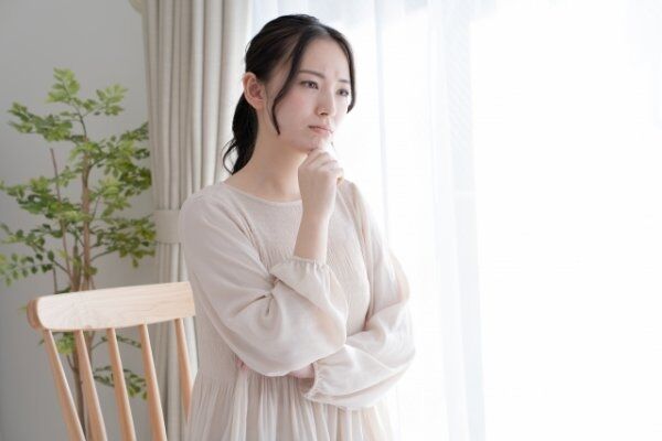 夫の“生命保険の受取人”が親のままだった！「ほら、殺されるかもしれないからね」とジョークを言われた女性の投稿に反響