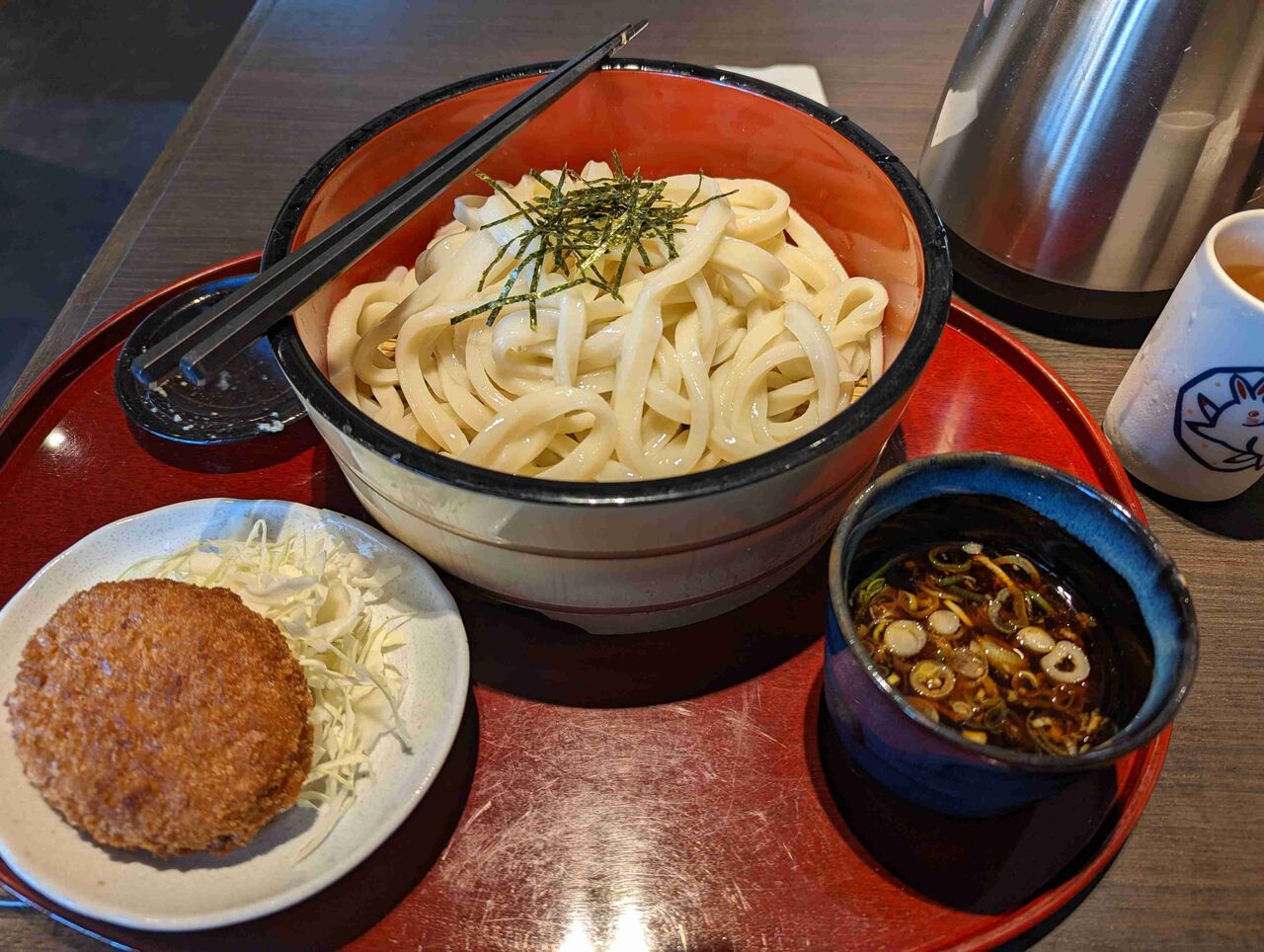 うどんと蕎麦どちらを食べる事が多いですか?