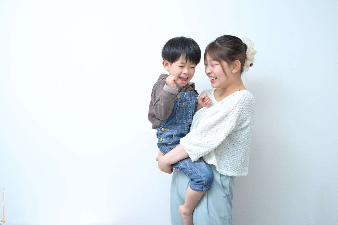 〈15歳で出産〉担任から「他の生徒には子どもの姿を絶対に見せるな」と…中3で妊娠した母親（21）が語る、若い親に対する偏見と疎外感