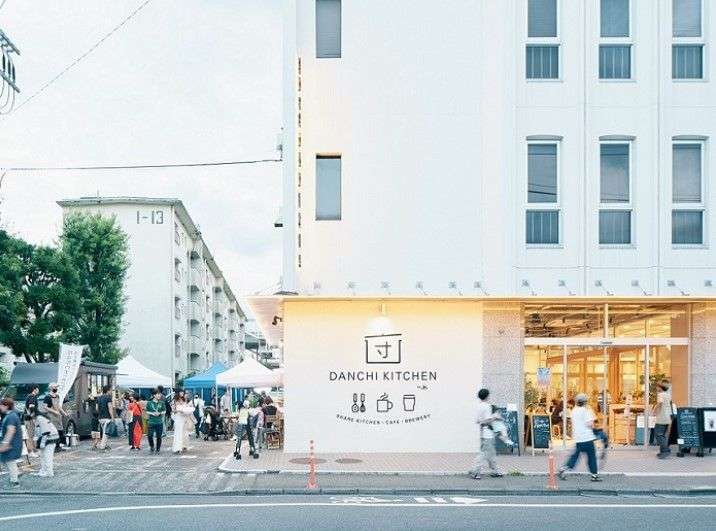 若い世代が「エモい」と支持する団地住まい、人気の秘密はどこにあるのか