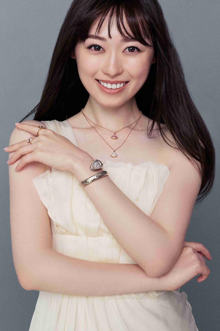 宝石のように輝く現代のヒロイン。福原遥さんがブルガリのアンバサダーに就任