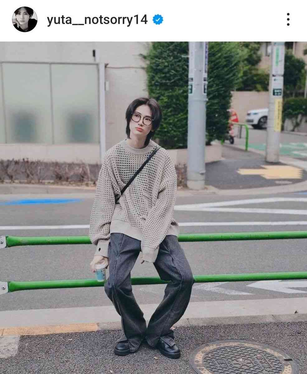 市村正親の15歳長男・市村優汰が「カッコよすぎる」176センチの小顔ショット「涼しくなってきた～」