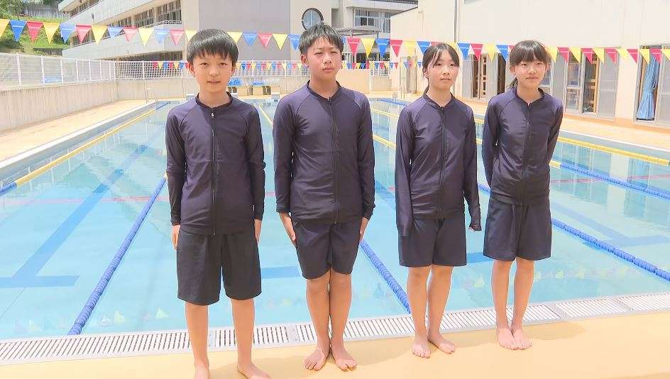 男女同じデザイン「ジェンダーレス水着」　体形目立ちにくく　学校現場で広がる　生徒「人それぞれで良い」