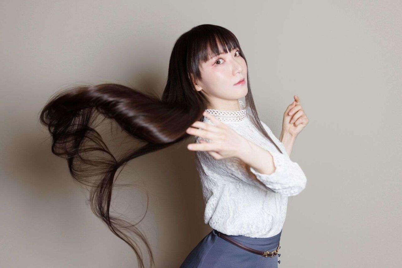 「美しすぎる髪が原因で陰口を叩かれたことも…」日本人が知らない「髪専門パーツモデル」の“お仕事事情”