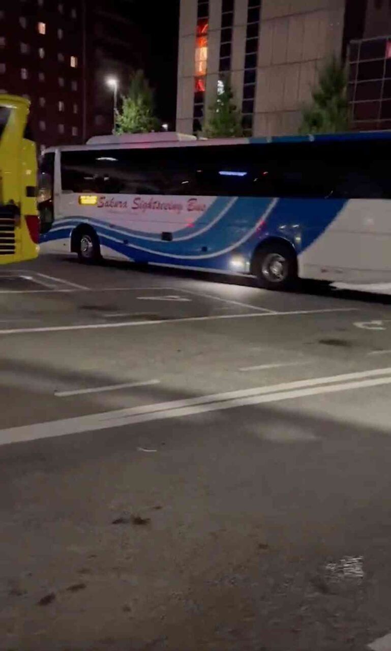 「乗客を深夜の街に降ろして置き去りにして逃げた」深夜バス乗客がトラブル報告　バス会社「適切な処置だった」と弁明