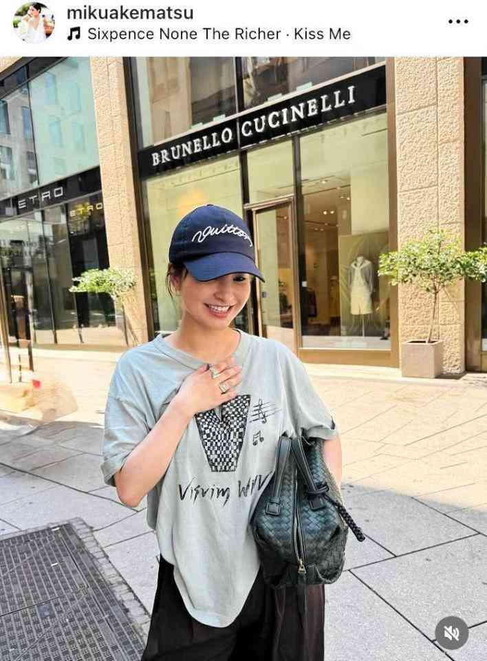 堂安律の美人妻　ベビーカーにエルメスのバーキン、ボッテガにロエベ…ママバッグも洗練！「髪はひとつ結び一択！笑」近況報告