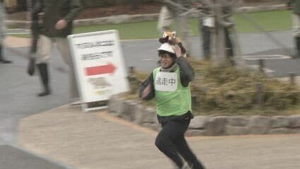 動物の脱走を想定した捕獲訓練 ｢もし逃げても万全の対応ができるように｣ レッサーパンダ役の職員が園内を逃げ回る 名古屋･東山動植物園