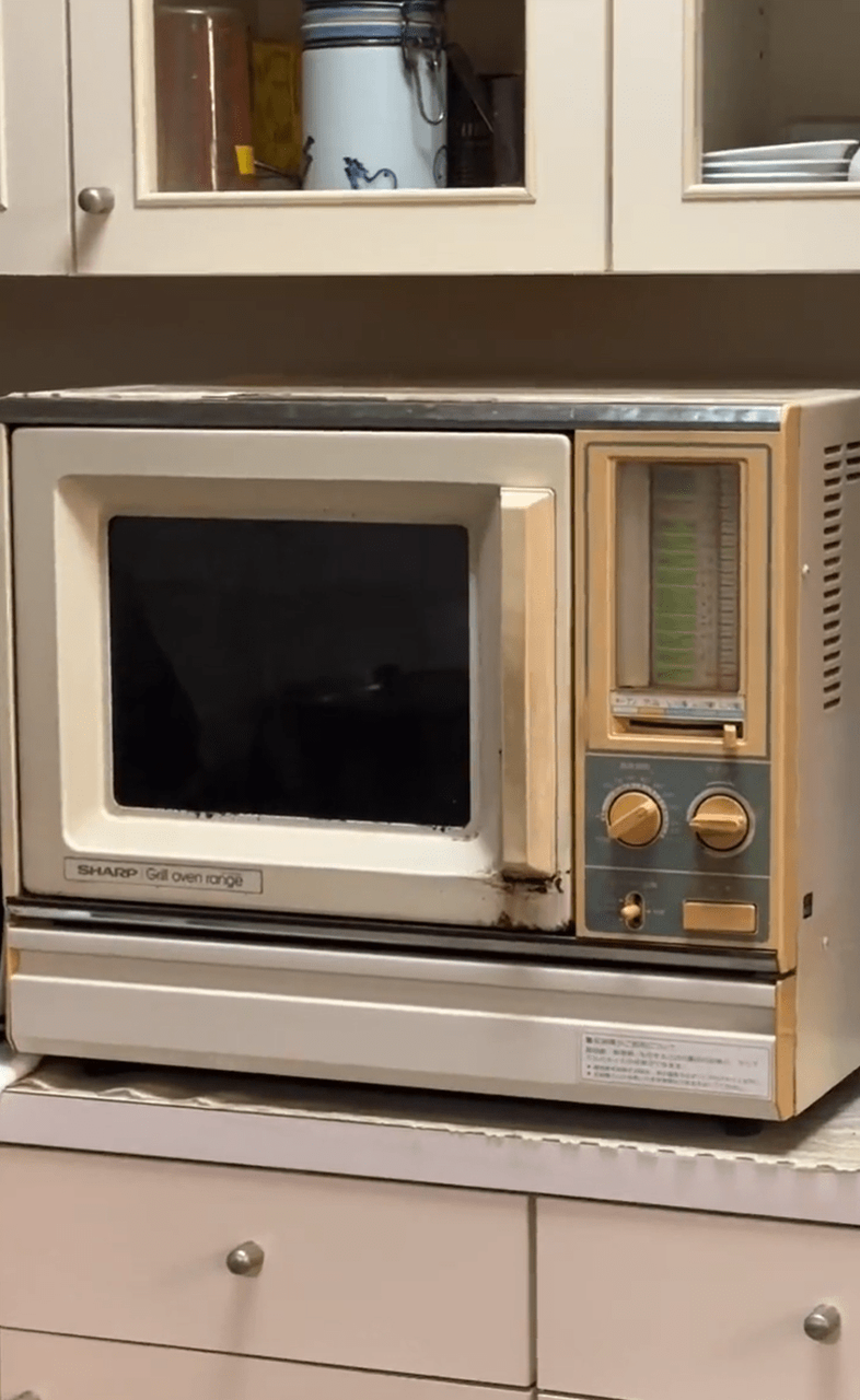 41年間稼働中の「1982年製電子レンジ」に驚きの声　SHARPも思わず反応