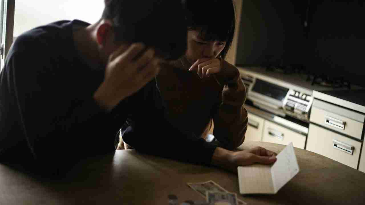 娘とは結婚させられない…手取り23万円・32歳会社員、結婚目前の彼女の父が大反対した「奨学金の返済額」