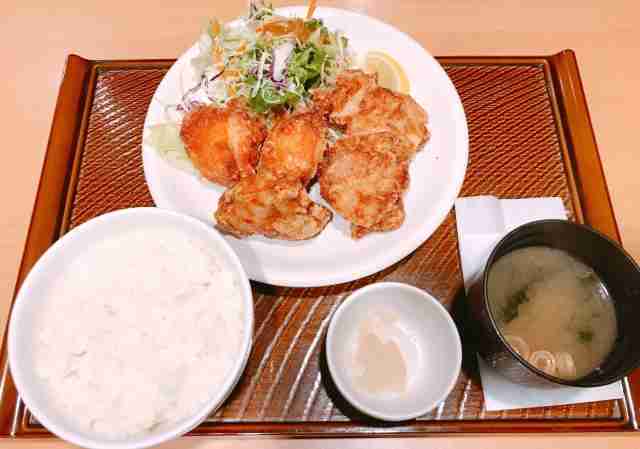 「ご飯の位置は左側だよ」と夫に指摘したら「しつこい、どっちでもいいでしょ」とキレられ納得いかない女性に反響